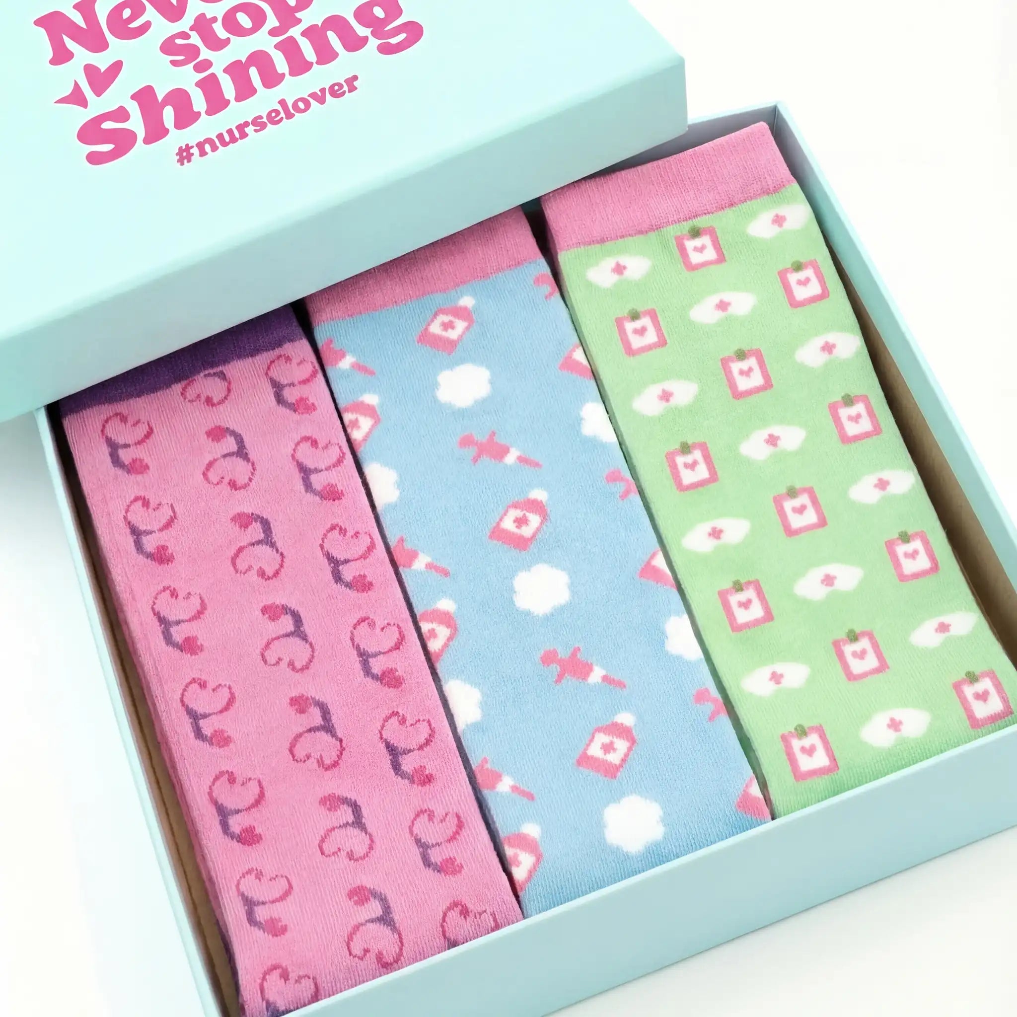 Set Medias de Compresión para Enfermeras Patrones 2 (set de 3 uds.) de Nurse is Love para enfermería y sanidad