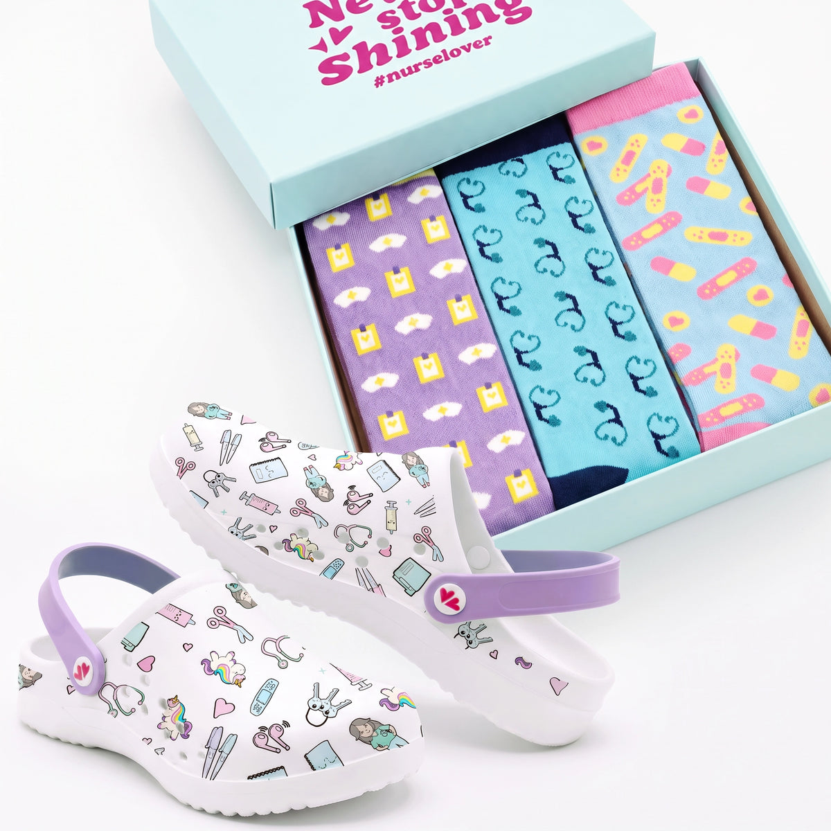 Set de Zuecos y Medias de Compresión para Enfermeras de Nurse is Love para enfermería y sanidad