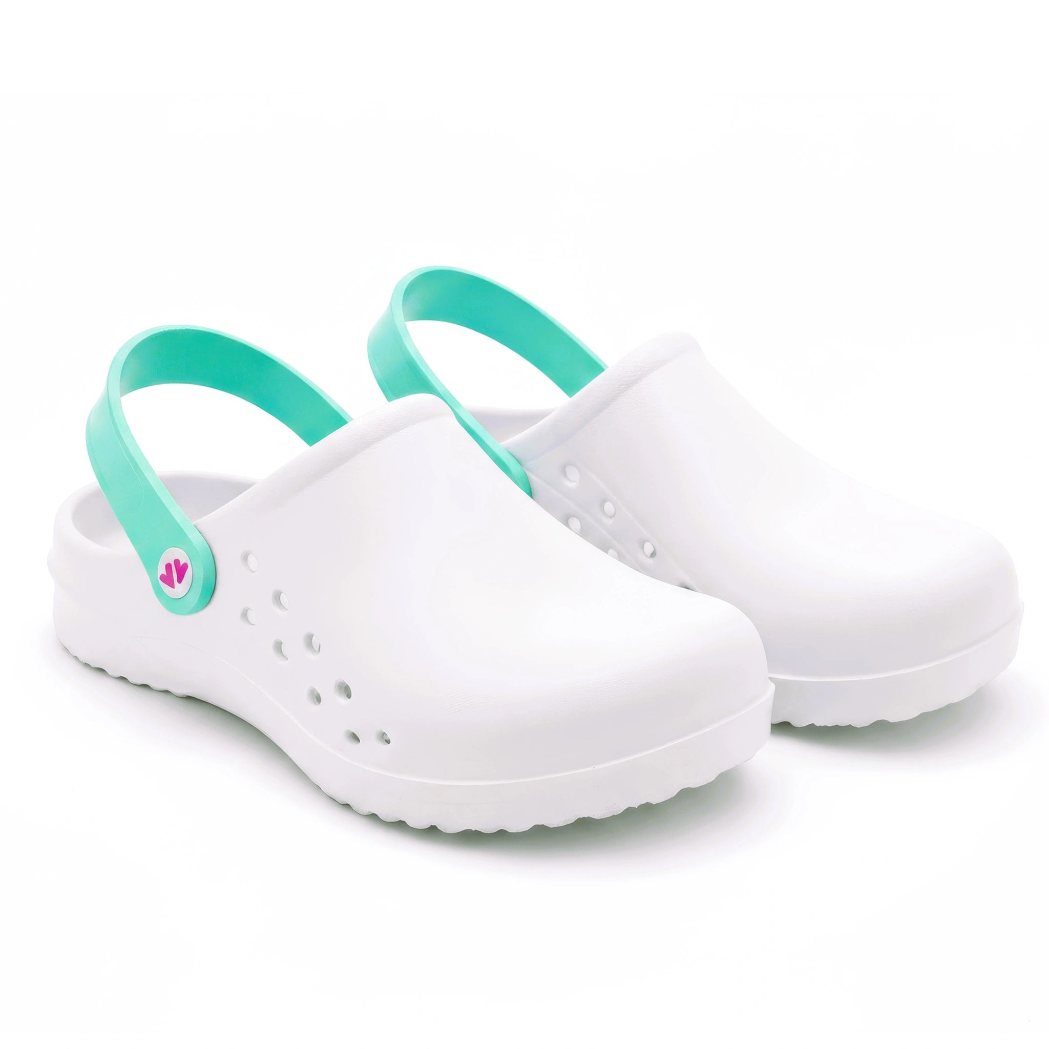 Zuecos para Enfermeras Blanco de Nurse is Love para enfermería y sanidad