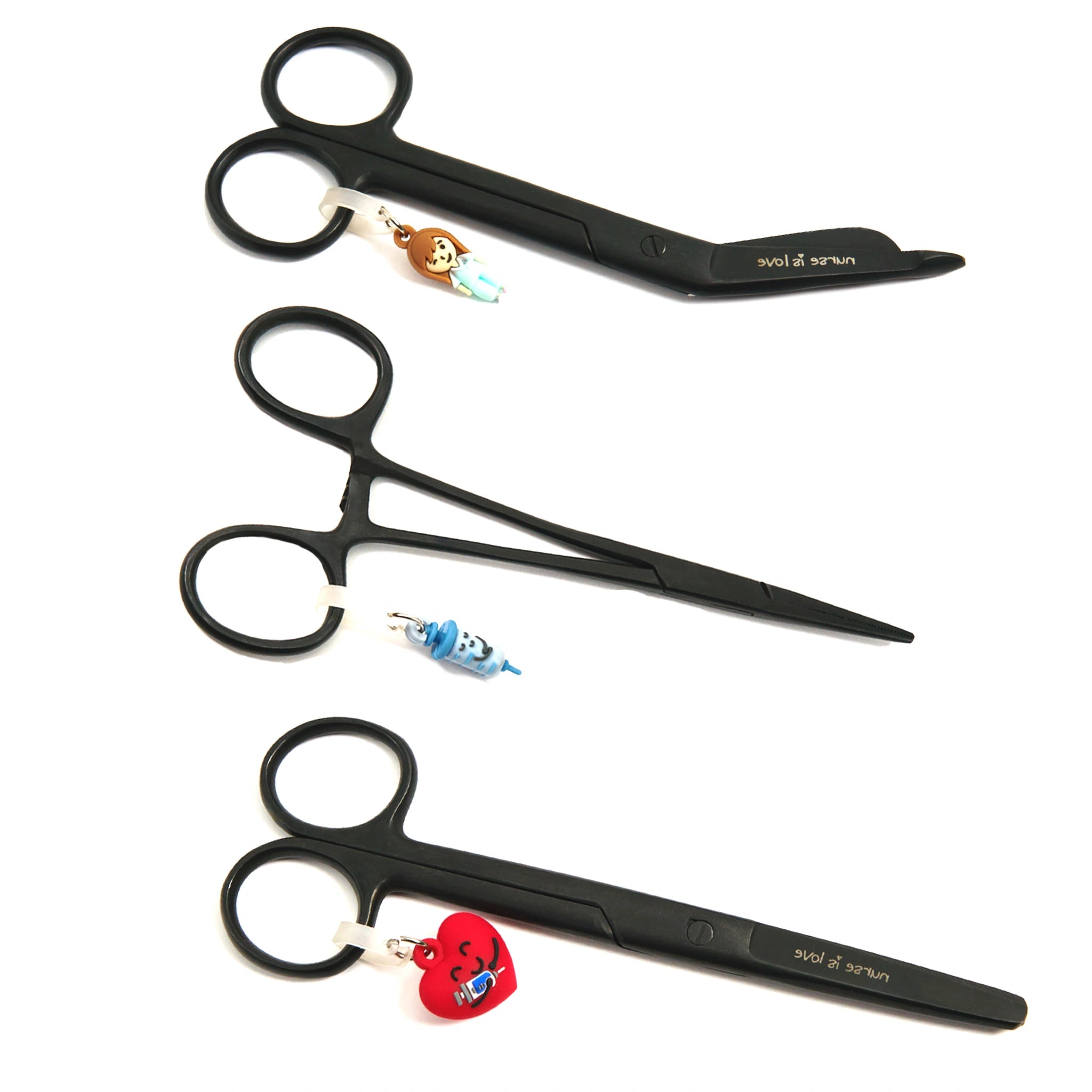 Set de Tijeras de Enfermería y Pinzas Kocher Black de Nurse is Love para enfermería y sanidad