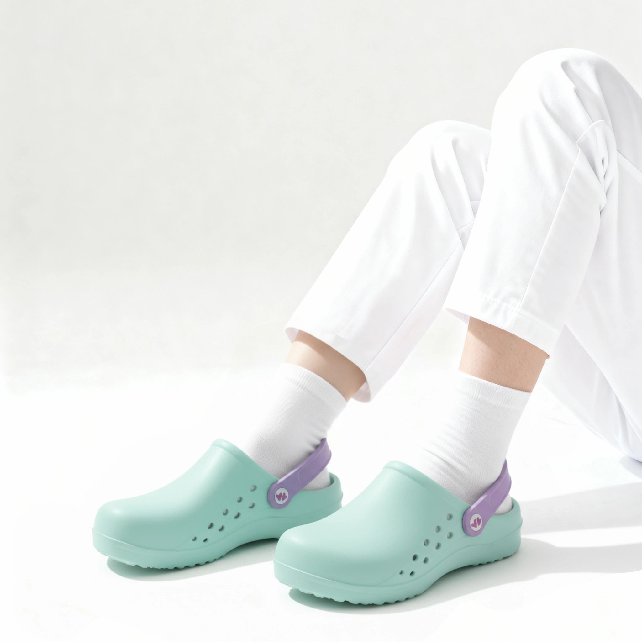 Zuecos para Enfermeras Aqua de Nurse is Love para enfermería y sanidad