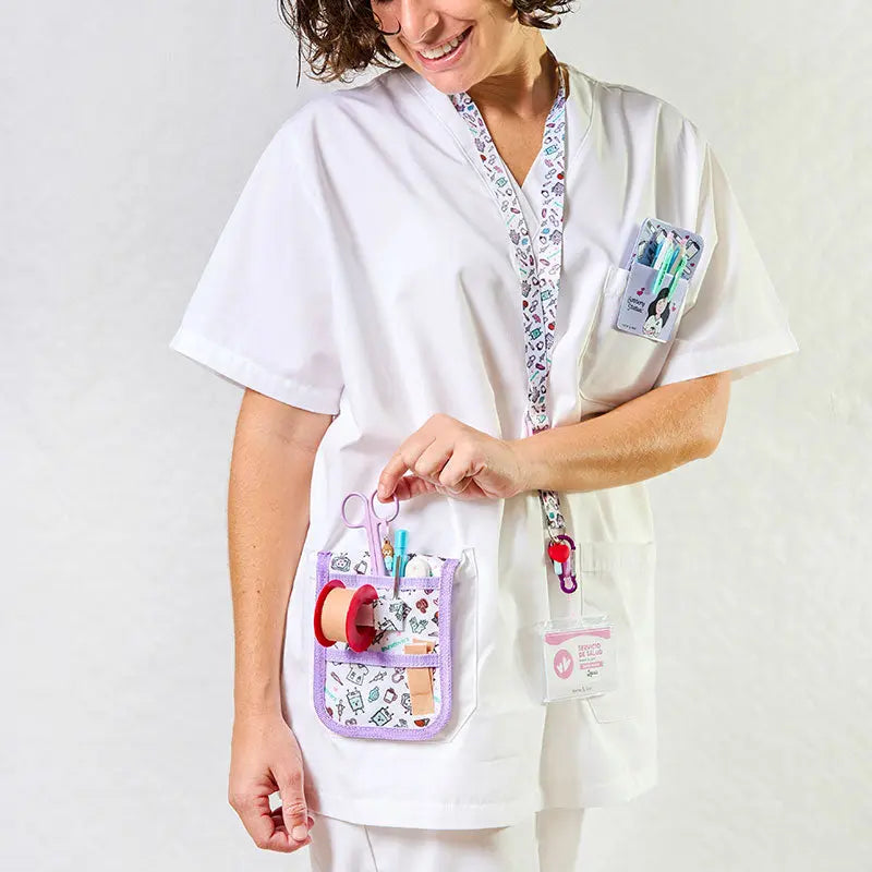 Set para Enfermera Organizador de Bolsillo - Tijeras Enfermeria Pico de Pato - Café de Nurse is Love para enfermería y sanidad