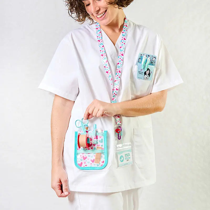 Set para Enfermera Organizador de Bolsillo - Tijeras Enfermeria Mayo - Corazones de Nurse is Love para enfermería y sanidad