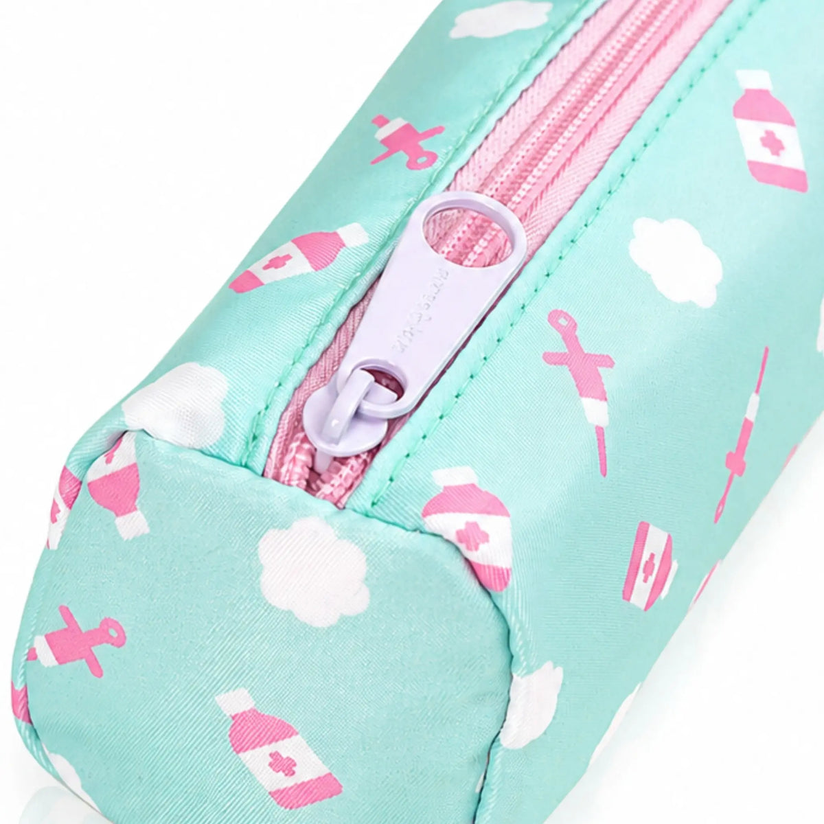 Estuche para Enfemeras Aqua Nubes de Nurse is Love para enfermería y sanidad