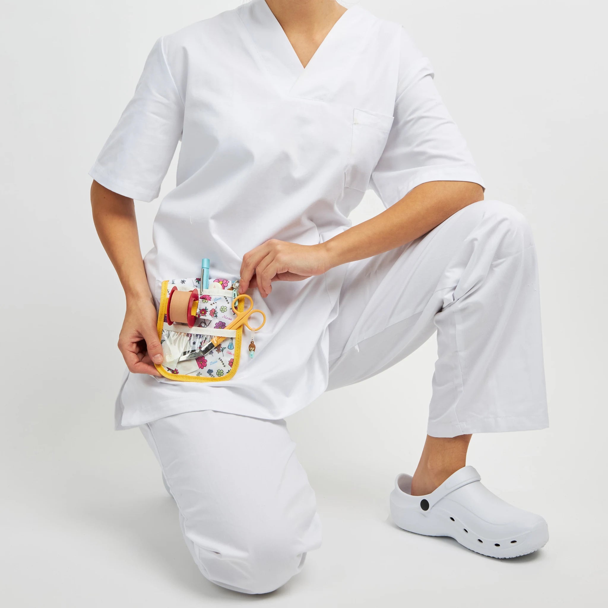 Organizador de Bolsillo Floral amarillo de Nurse is Love para enfermería y sanidad
