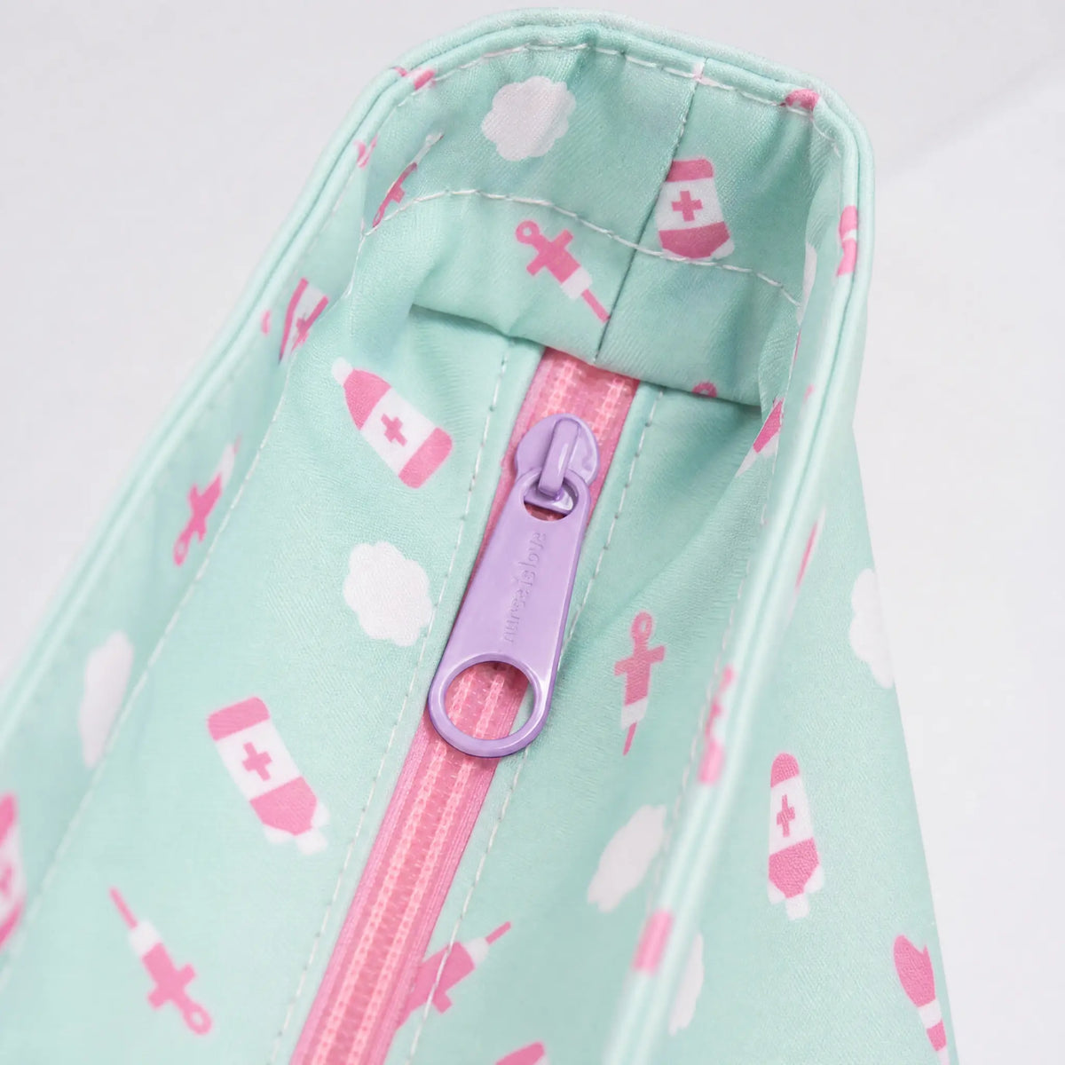 Bolso Aqua Nubes de Nurse is Love para enfermería y sanidad