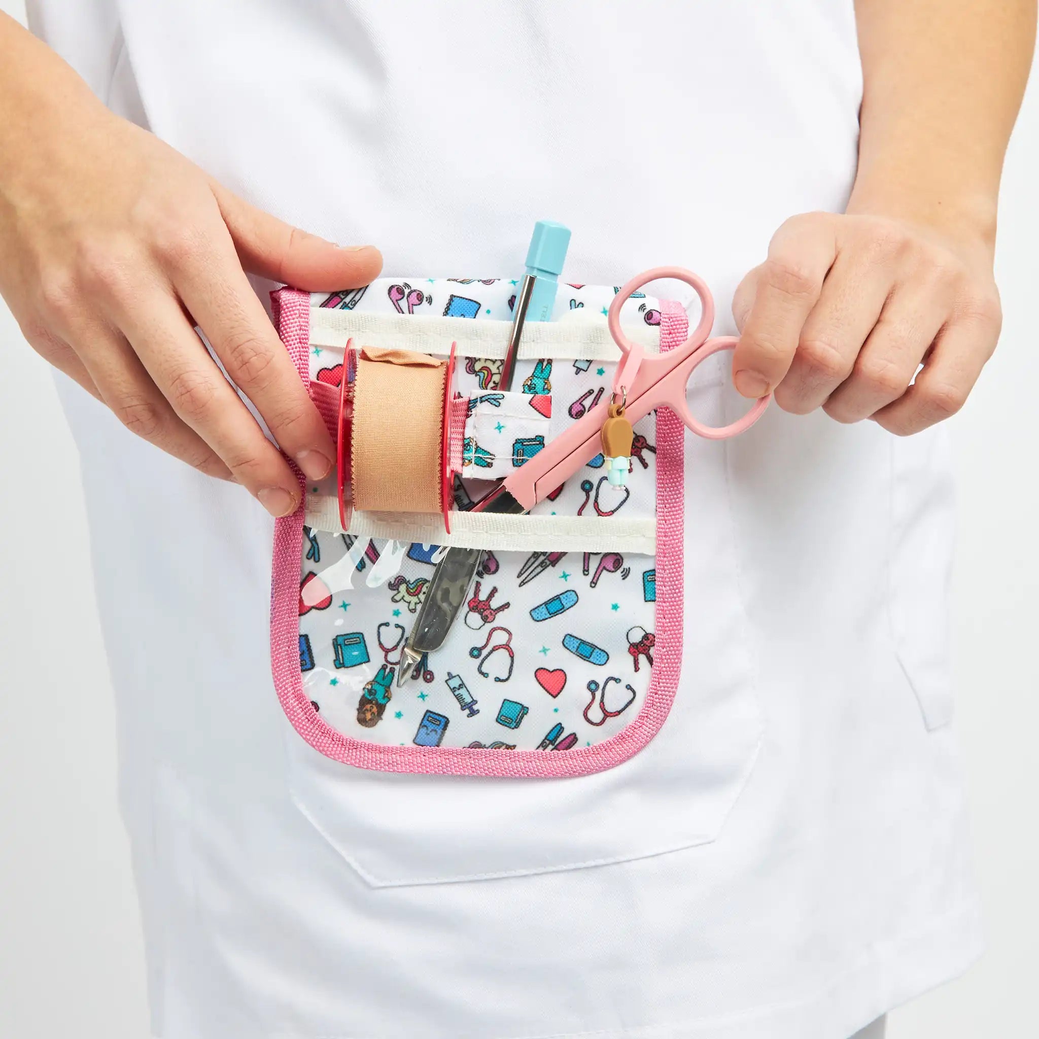 Organizador de Bolsillo Rosa de Nurse is Love para enfermería y sanidad