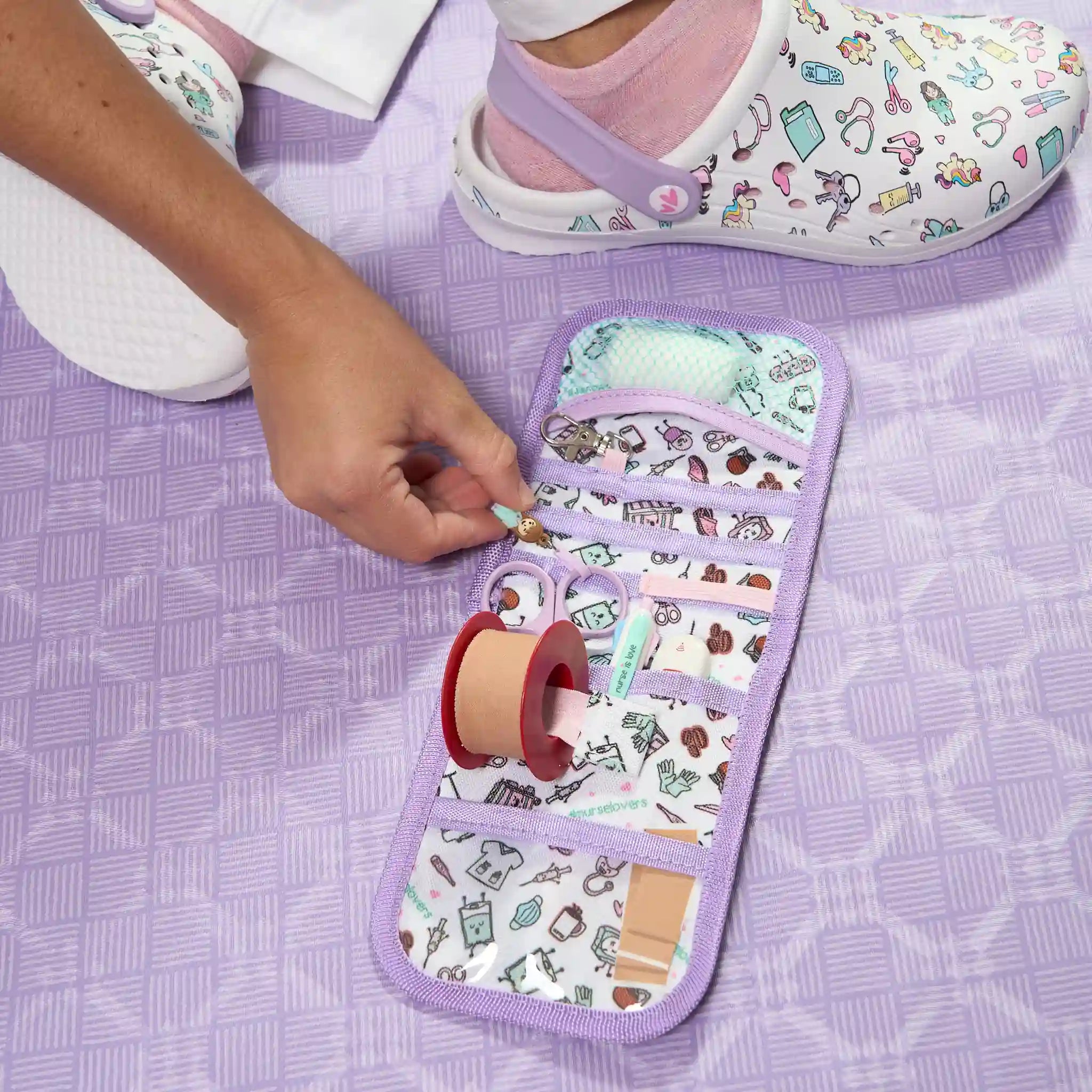 Organizador de Bolsillo Morado Café de Nurse is Love para enfermería y sanidad