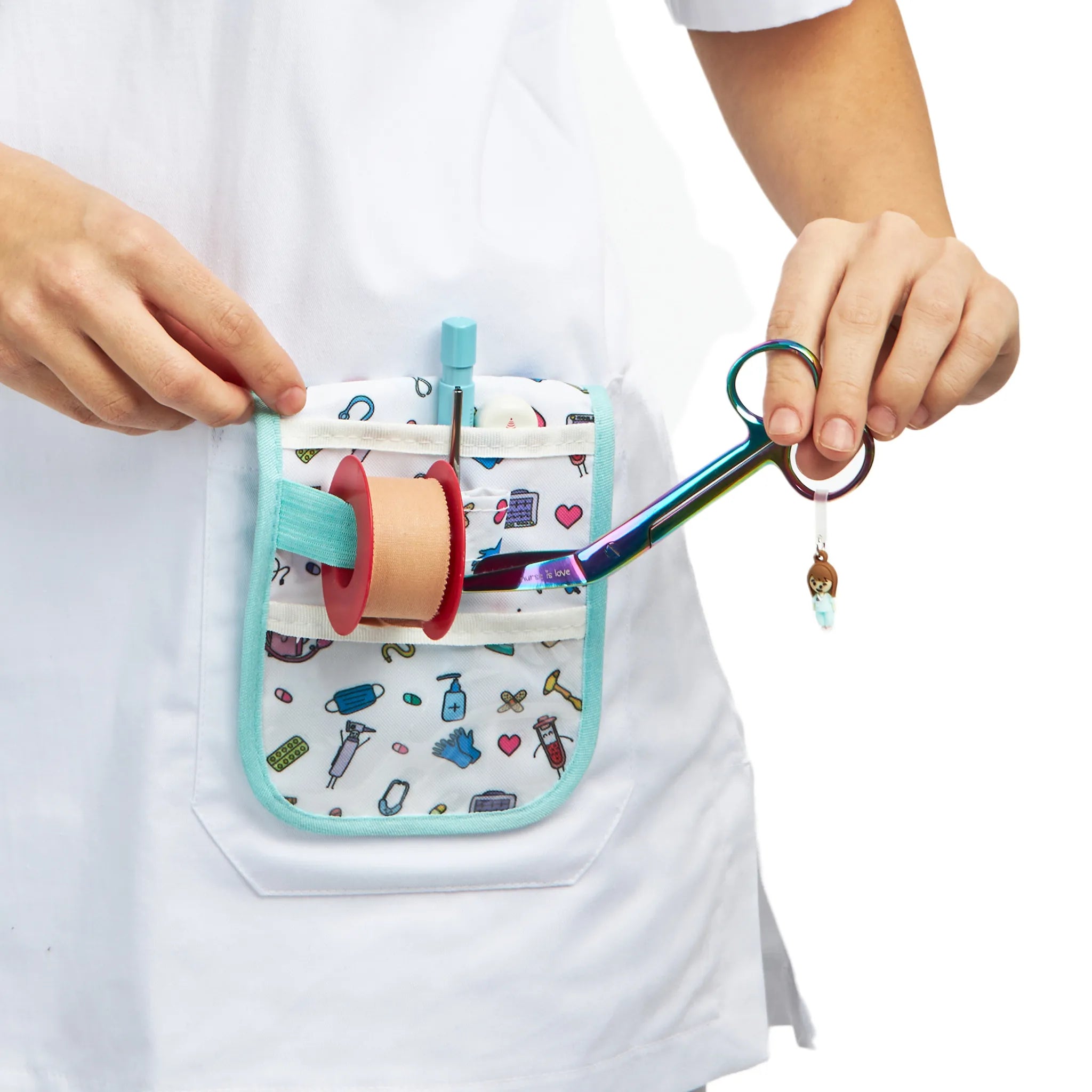Tijeras Enfermería Pico de Pato Cromium para Zurdos de Nurse is Love para enfermería y sanidad