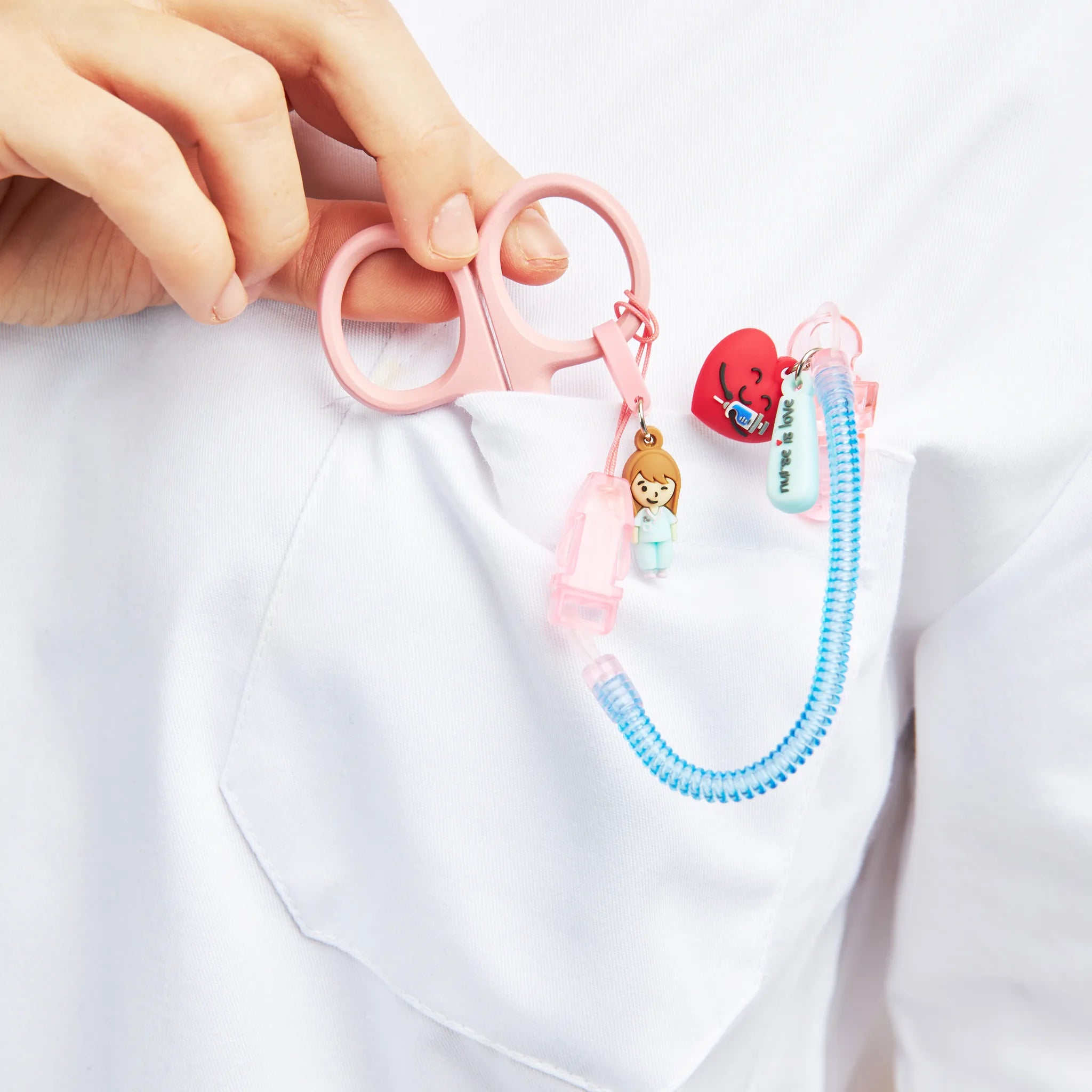 Tijeras Enfermería Mayo Rosa de Nurse is Love para enfermería y sanidad
