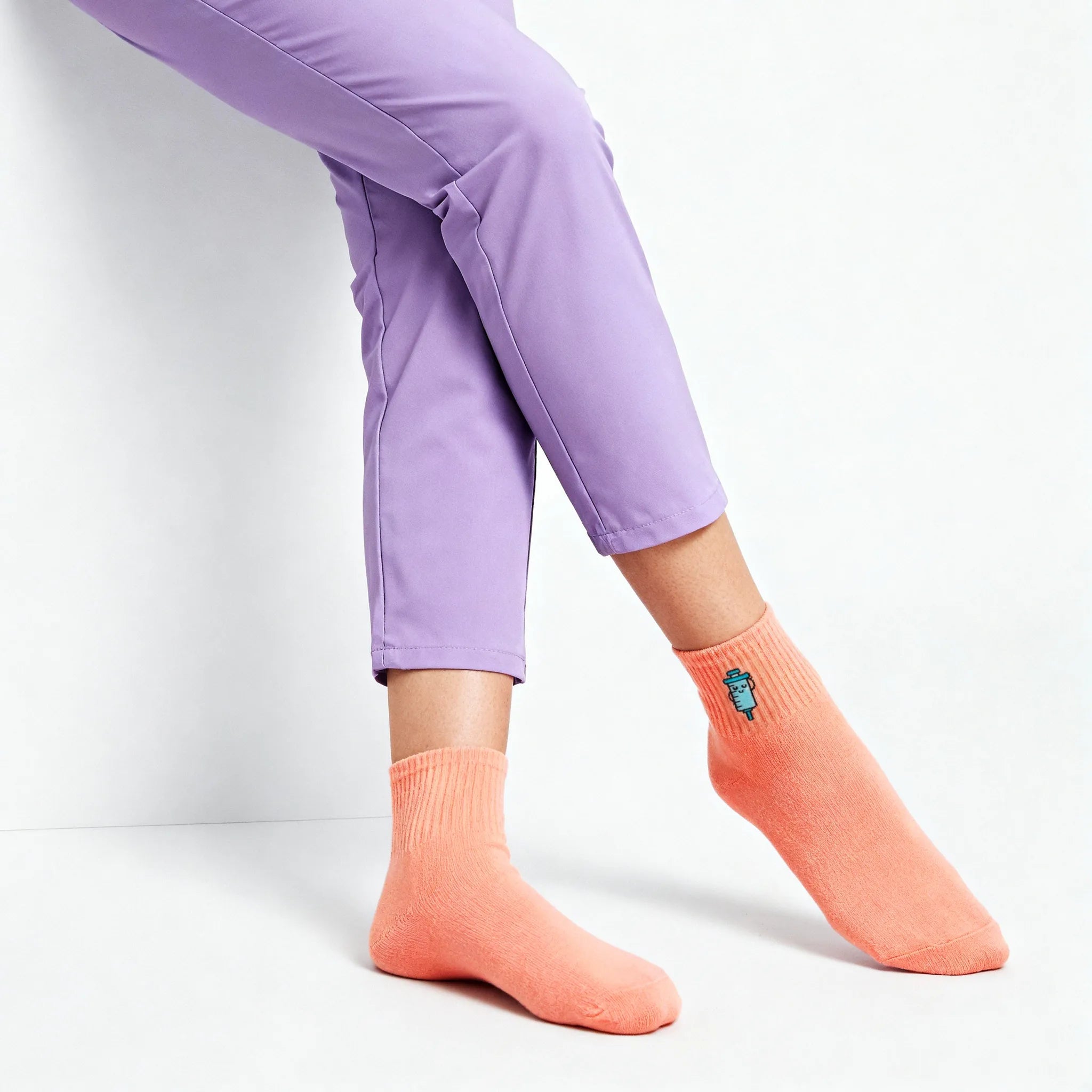 Calcetines para Enfermeras Coloridos (Set de 3) de Nurse is Love para enfermería y sanidad